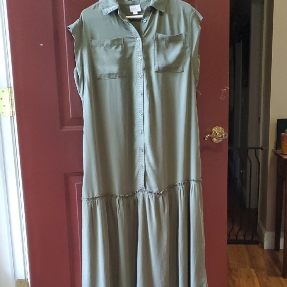 ISABEL Maternity Green Sleeveless Polo Collar Midi Sundress - Picture 2 of 11